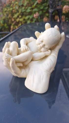 Oliver tupton baby resting - tupton,