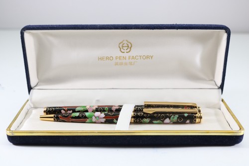 Vintage hero black - vintage, floral