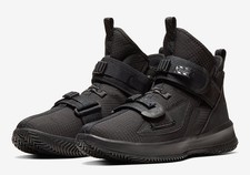 NIKE LEBRON SOLDIER XIII SFG - TRIPLE BLACK - UK 11 - AR4225 005