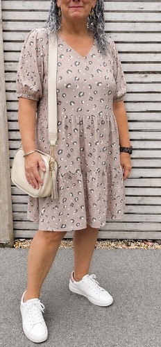 Woman light brown patterned - brown,