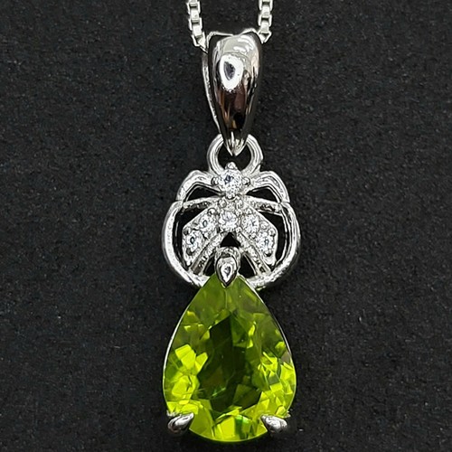 Natural peridot gemstone - gemstone, 925