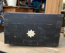 Antique vintage TRAVEL STEAMER TRUNK. Large wooden original labels