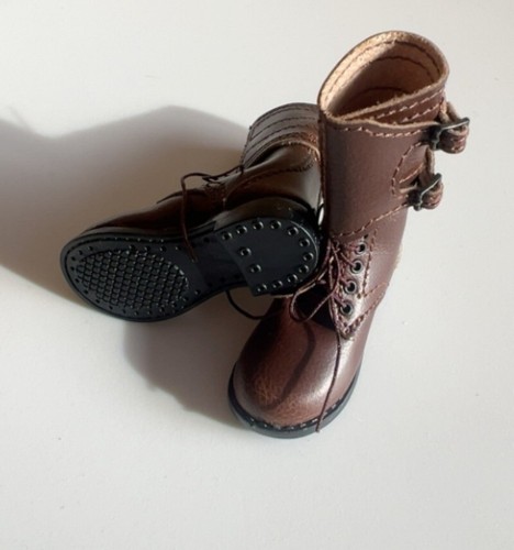 Marsdivine scale brown pu - marsdivine,