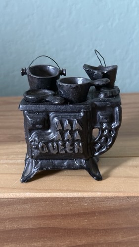 Vintage miniature cast iron - vintage,