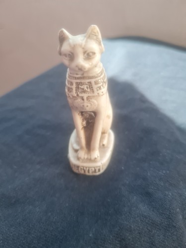 Seated bastet cream colour - bastet,