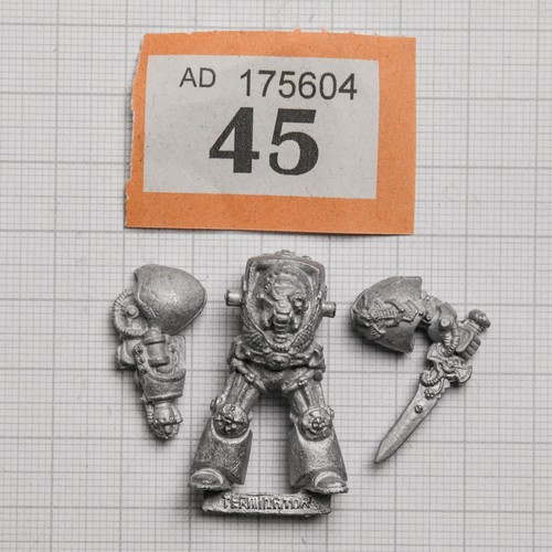 Vintage 40k space marine - vintage,