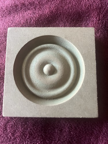 Architrave corner mouldings - mouldings, in