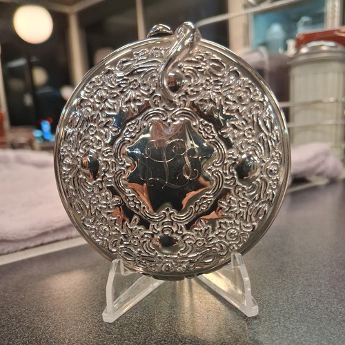 Vintage silver tone round - vintage, silver-tone