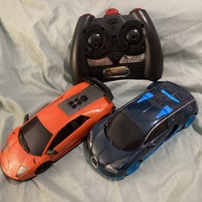 2 x 1:14 RC Bugatti Veyron