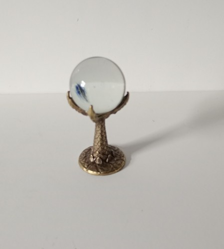 Dragon claw base and ball - dragon,