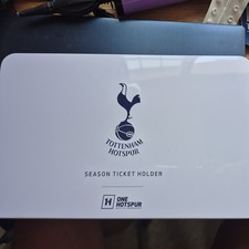 TOTTENHAM HOTPSURS OFFICIAL SEASON TICKET PACK-2018/19