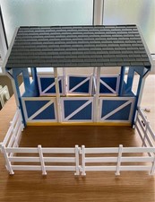 Breyer Country Stable with