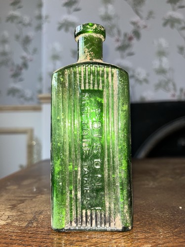 Vintage 2oz green glass - glass, ribbed