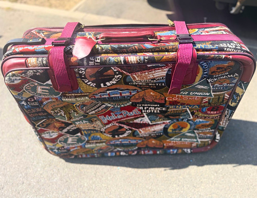 Extra large vintage suitcase - extra,