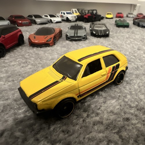 Hot wheels volkswagen golf - wheels,