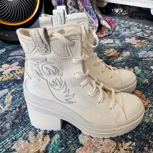 Nwot converse white - converse, western