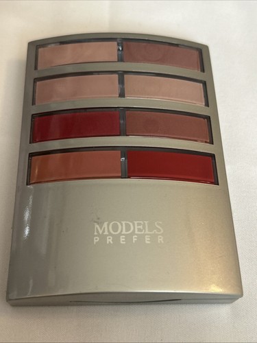 Models prefer palette 2 - models,