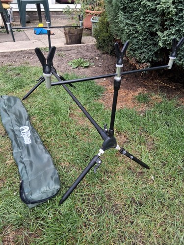Pheonix tackle rod pod - tackle, 3