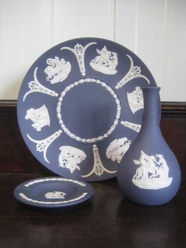 Pieces navy blue wedgwood - 3,