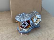 Robert Harrop BEANO & DANDY PUPCP PUP PARADE DUSTBIN COLLECTION PLAQUE