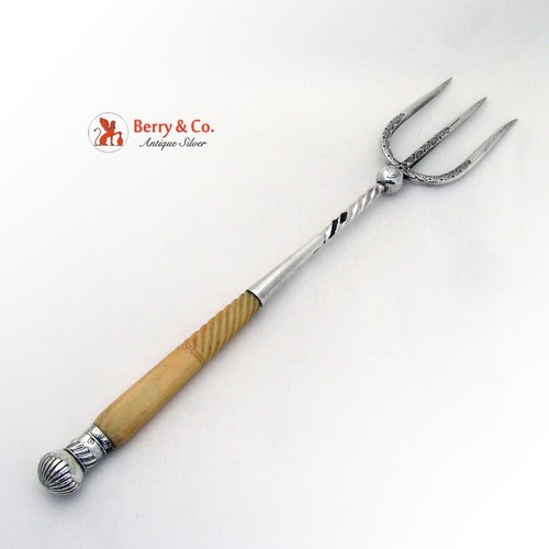 Unusual large toast fork - large,