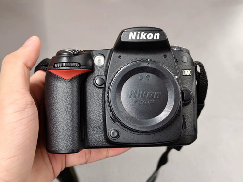 Nikon d90 12mp dslr camera - nikon,
