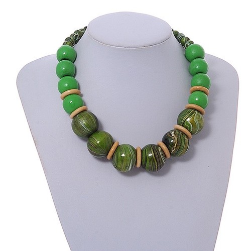 Green colour fusion wood bead - green,