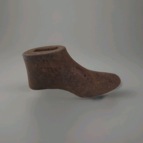 Vintage cast iron cobbler - vintage,