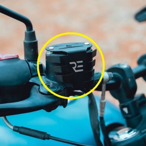 Front fluid reservoir cover - front,