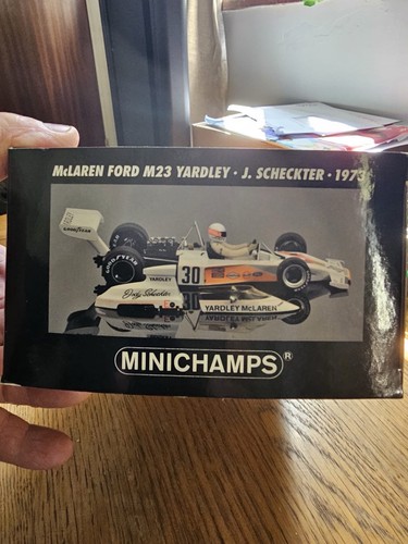 Minichamps mclaren ford - minichamps, 1/18