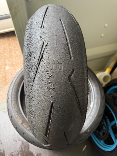 Motorcycle tyre pirelli diablo - motorcycle,