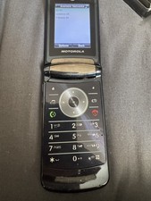 Motorola RAZR2 V8 Mobile Phone
