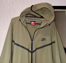 Nike Tech Woven Windrunner Jacket - Green