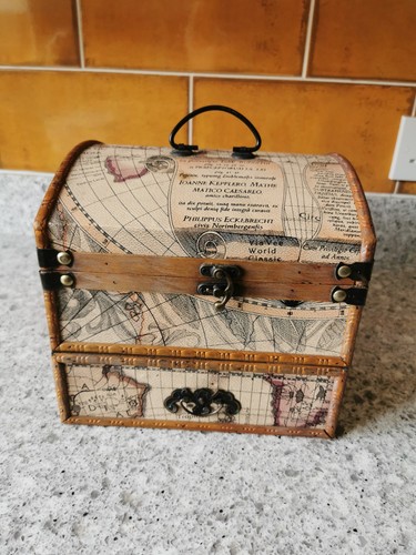 Unbranded plywood pirate - unbranded,