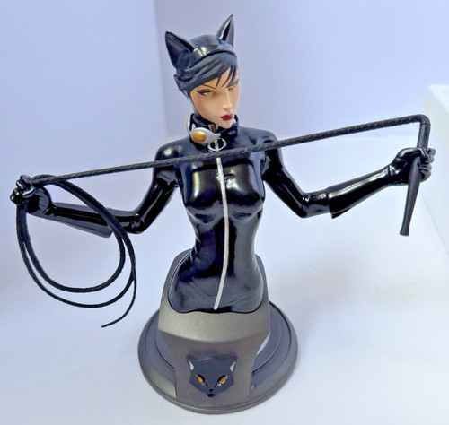 Catwoman bust comics - bust,