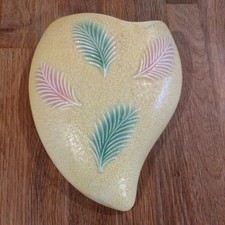 Sylvav 2386 Textured Wall Pocket Vase Raised Leaf Design Green, Pink & Yellow 
