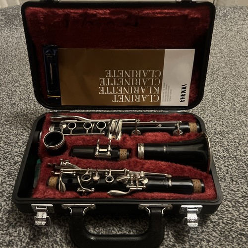 Yamaha clarinet with hard case - hard,