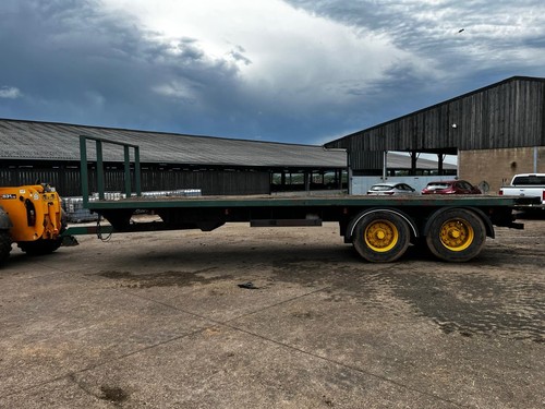 27ft bale trailer - bale,