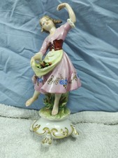 Capodimonte Porcelain Lady Figurine Made In Italy Signed By B Merli 19 Cm G67