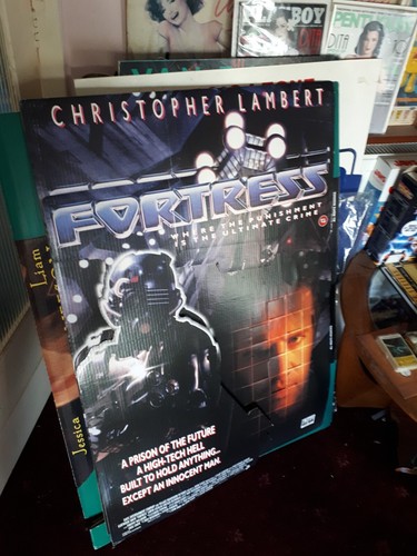 Fortress christopher lambert - fortress,