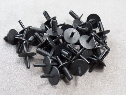 Spread rivets clips - 15,