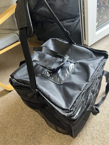 Black insulated food delivery - insulated,