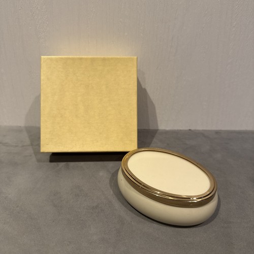 Vintage framecraft cream china - cream,