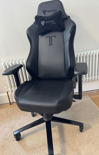 Secret lab titan gaming - |,