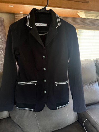 Animo show jacket - size, us