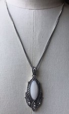Dainty Vintage Style Glass Pendant Necklace/Anna Nova/Silver Tone/Occasion/New