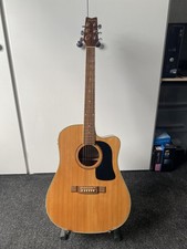 used washburn electro acoustic guitar D10SCE