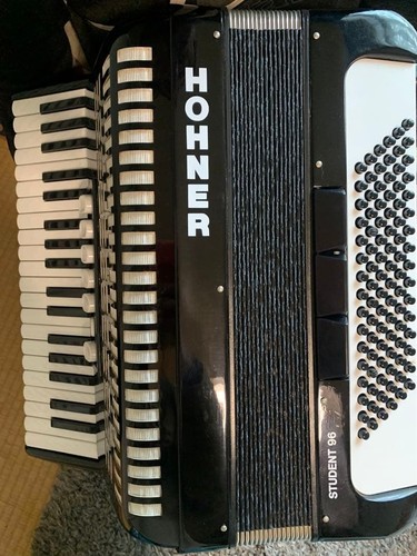 Hohner student piano - student, 96