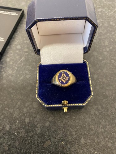 Yellow gold masonic signet - gold,