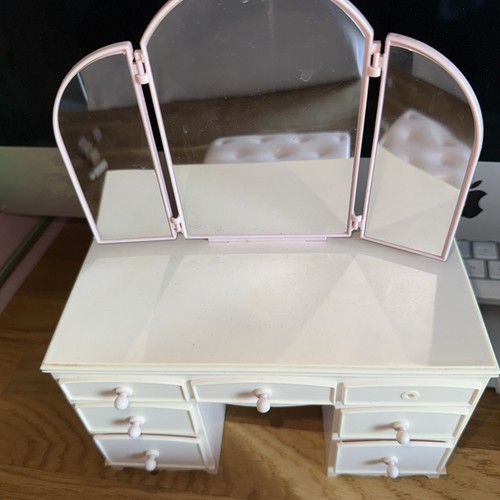 Sindy dressing table - sindy, ottoman